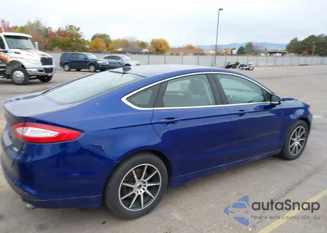 2013 Ford Fusion Se z USA, uszkodzony, nr VIN 3FA6P0HR8DR310904
